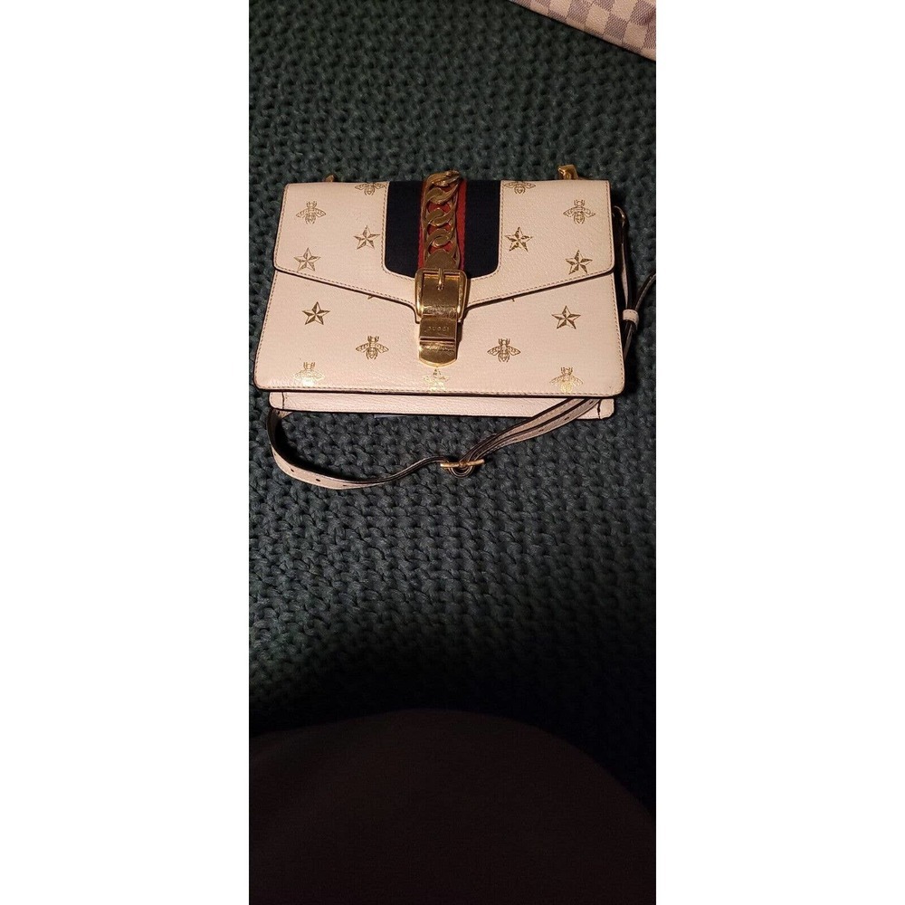 Authenticated‎ Gucci Small Bee Star Sylvie Crossbody White Calf Leather Bag - Picture 2 of 16